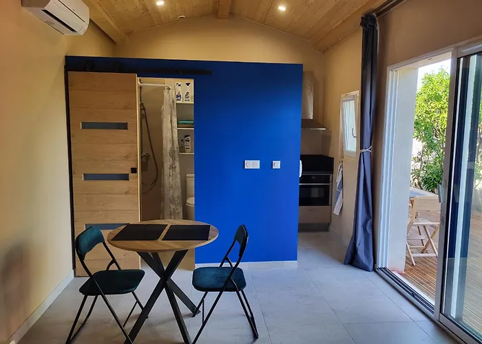 Apartment A 400 M De La *