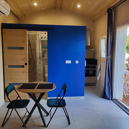 Appartement A 400 M De La *